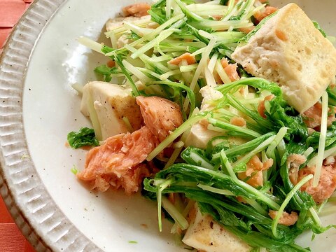 簡単！水菜と茹で鮭豆腐の炒めもの○糖質オフ